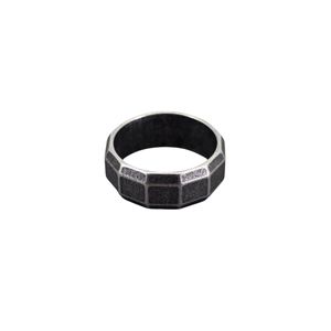 Anillo Modelo Fcpa003-11 Color Gunmetal Marca Flat Capsa Talla 11